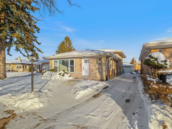 4525 N Plainfield Avenue, Norridge, IL 60706