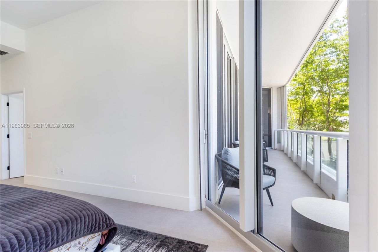 21205 Yacht Club Drive, Unit 304, Aventura, FL 33180 Photo