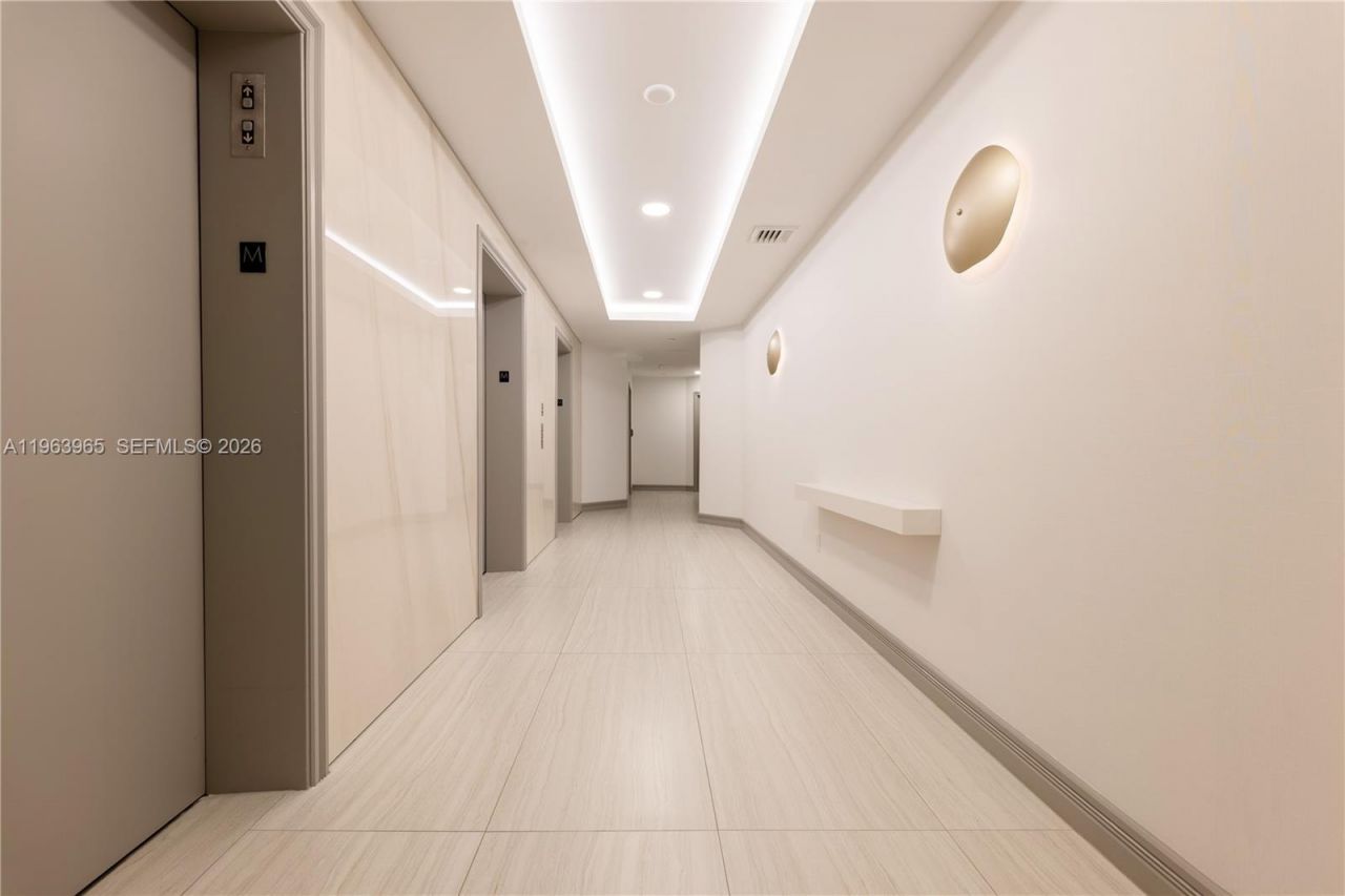 21205 Yacht Club Drive, Unit 304, Aventura, FL 33180 Photo