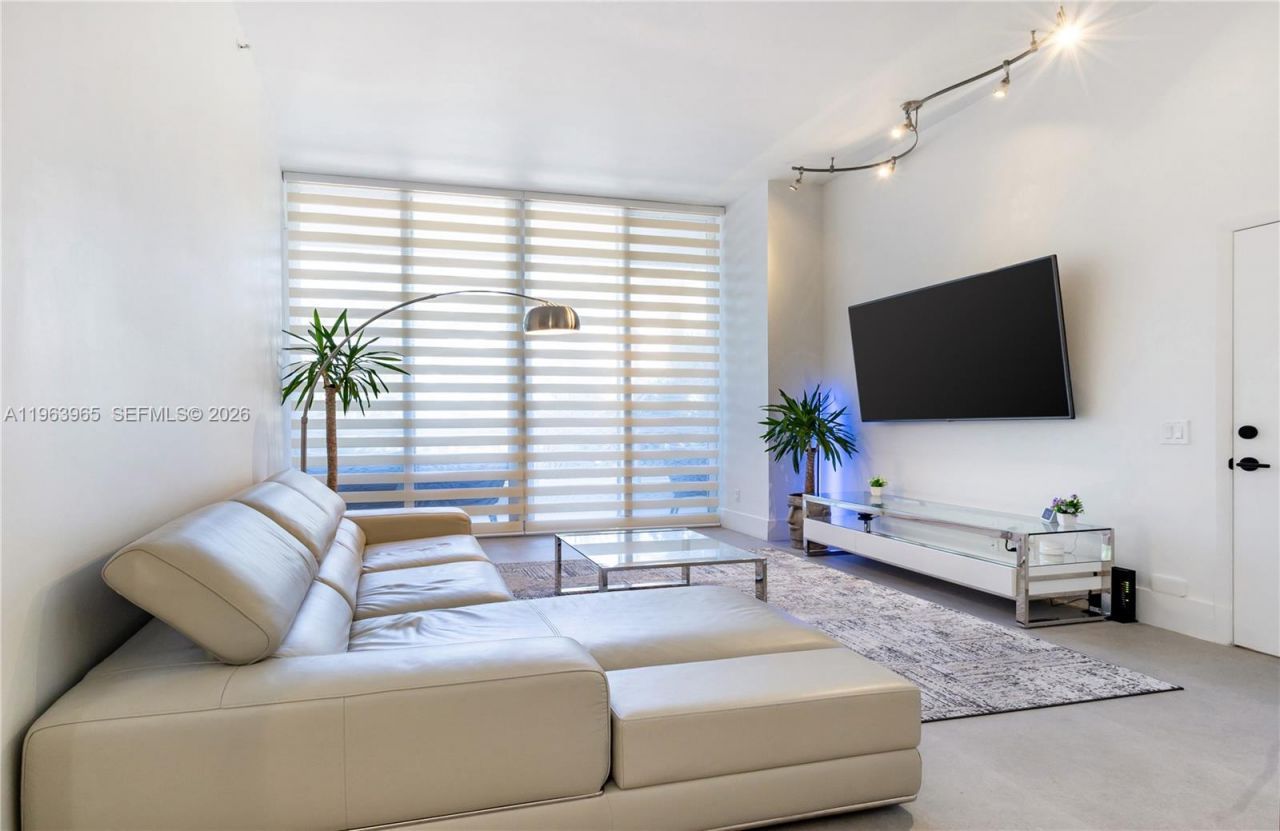 21205 Yacht Club Drive, Unit 304, Aventura, FL 33180 Photo