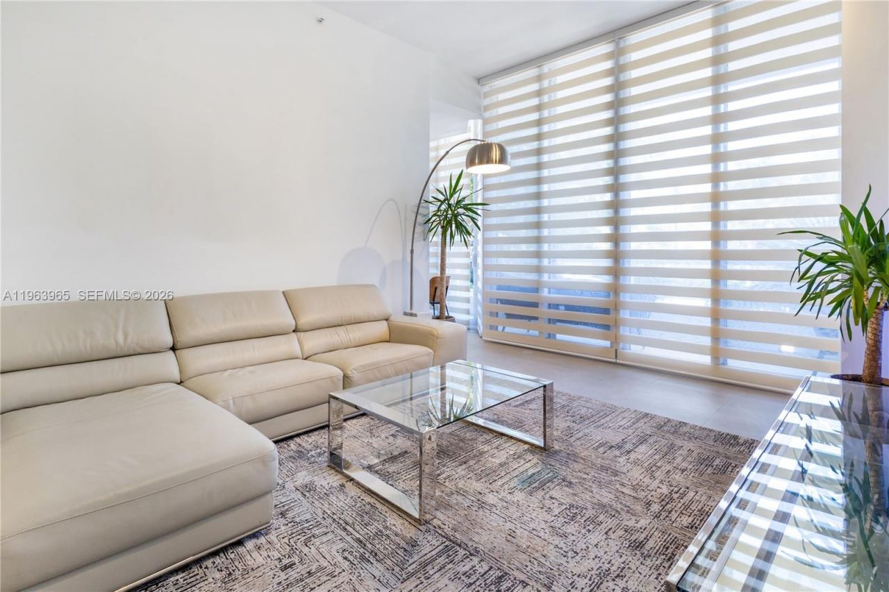 21205 Yacht Club Drive, Unit 304, Aventura, FL 33180 Photo