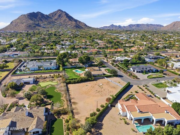6827 E VERMONT Avenue, Unit 8, Paradise Valley, AZ 85253