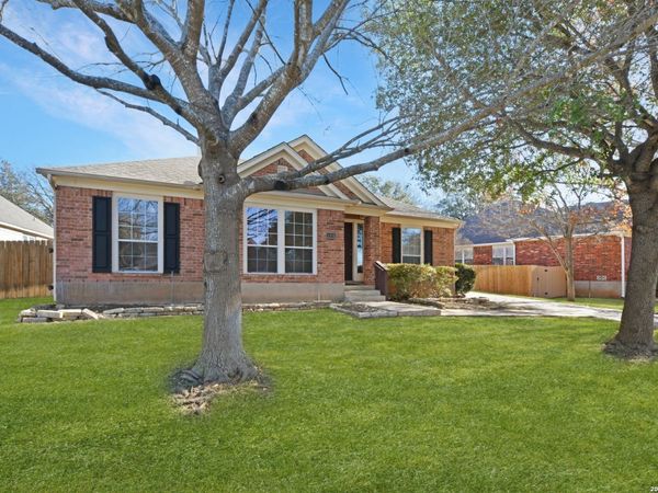 1936 Oak, New Braunfels, TX 78132