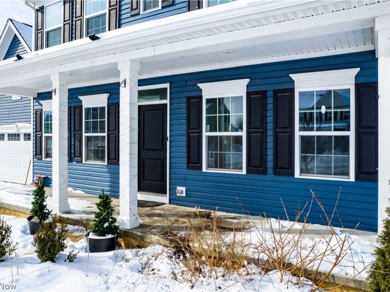 9254 Winfield Lane, North Ridgeville, OH 44039 Photo 2