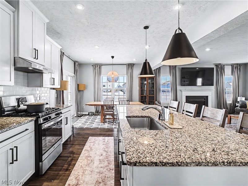 9254 Winfield Lane, North Ridgeville, OH 44039 Photo 8