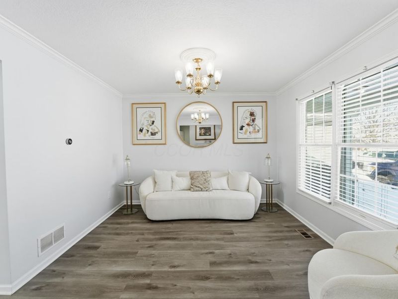 5879 Katara Drive, Galloway, OH 43119 Photo 9