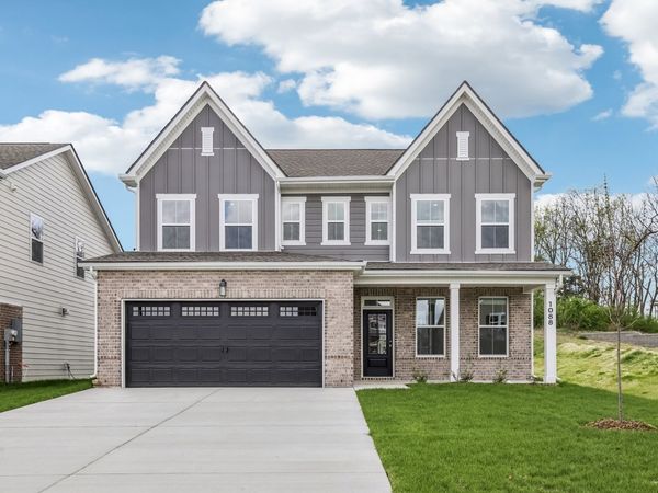 1088 Large Poppy Dr, La Vergne, TN 37086