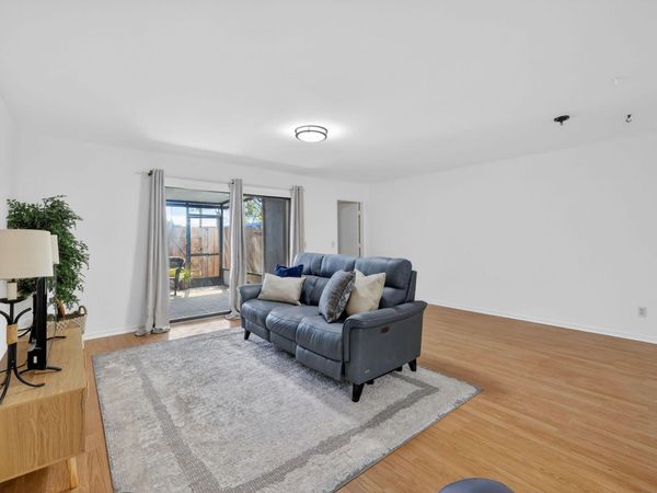 2090 Colonial Road, Unit 5, Fort Pierce, FL 34950