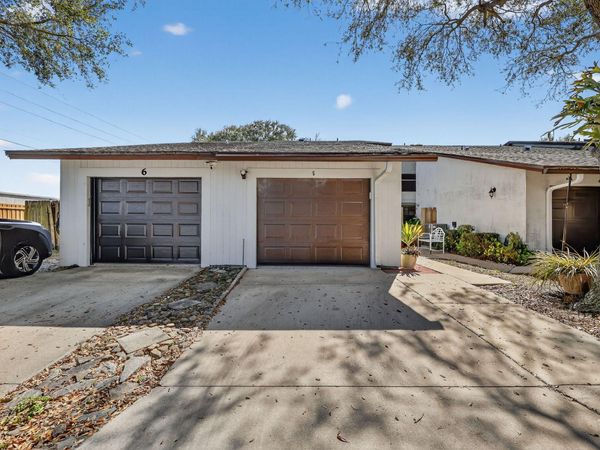 2090 Colonial Road, Unit 5, Fort Pierce, FL 34950