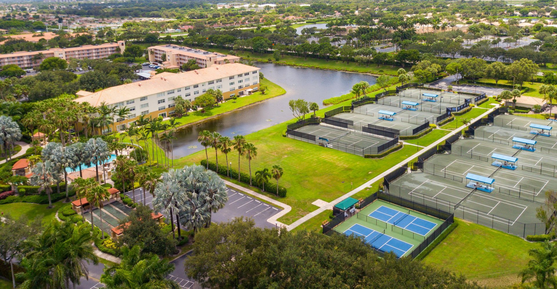 5746 Crystal Shores Drive, Unit 402, Boynton Beach, FL 33437 Photo