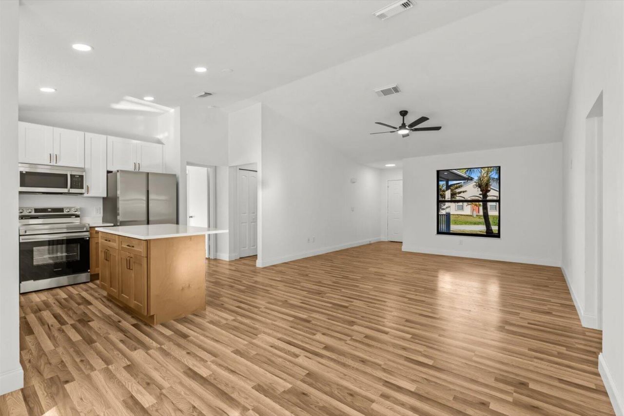 1192 SW Irving Street, Port Saint Lucie, FL 34983 Photo