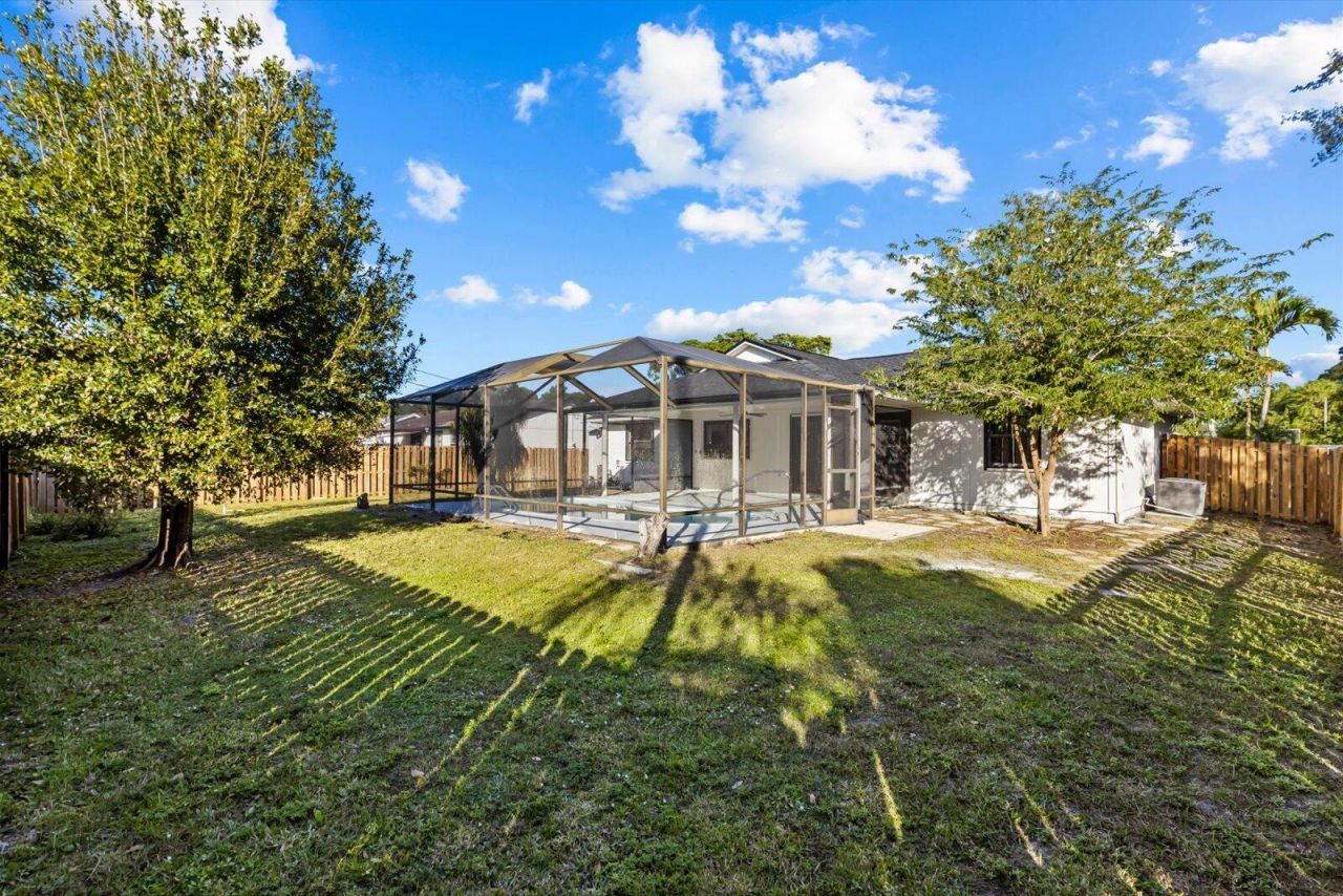 1192 SW Irving Street, Port Saint Lucie, FL 34983 Photo