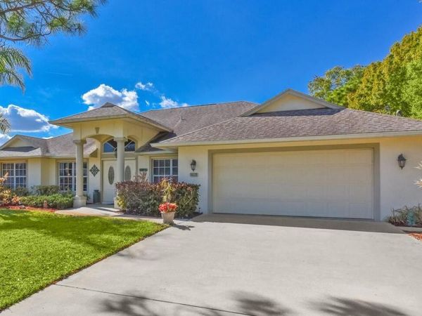 3018 SE Dalhart Road, Port St. Lucie, FL 34952