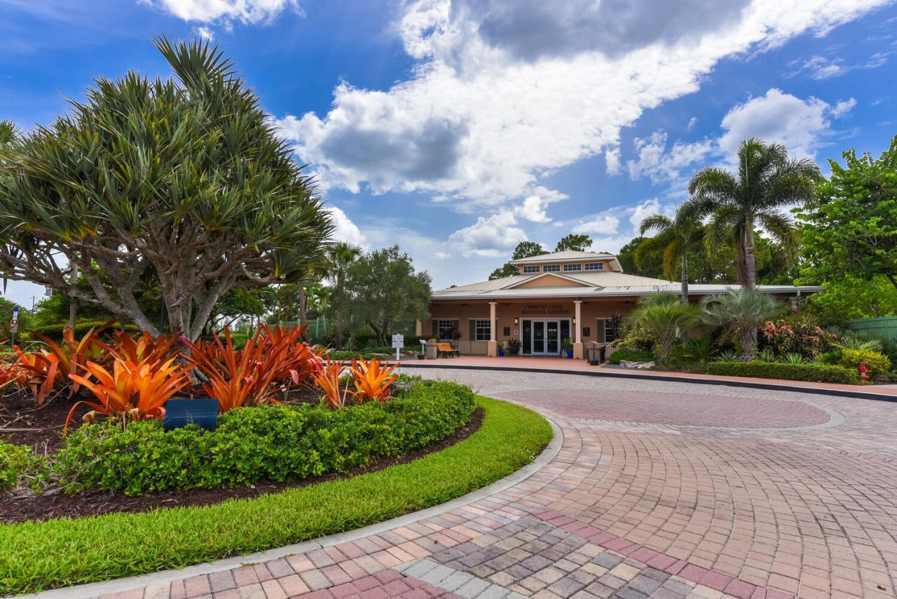 3018 SE Dalhart Road, Port Saint Lucie, FL 34952 Photo