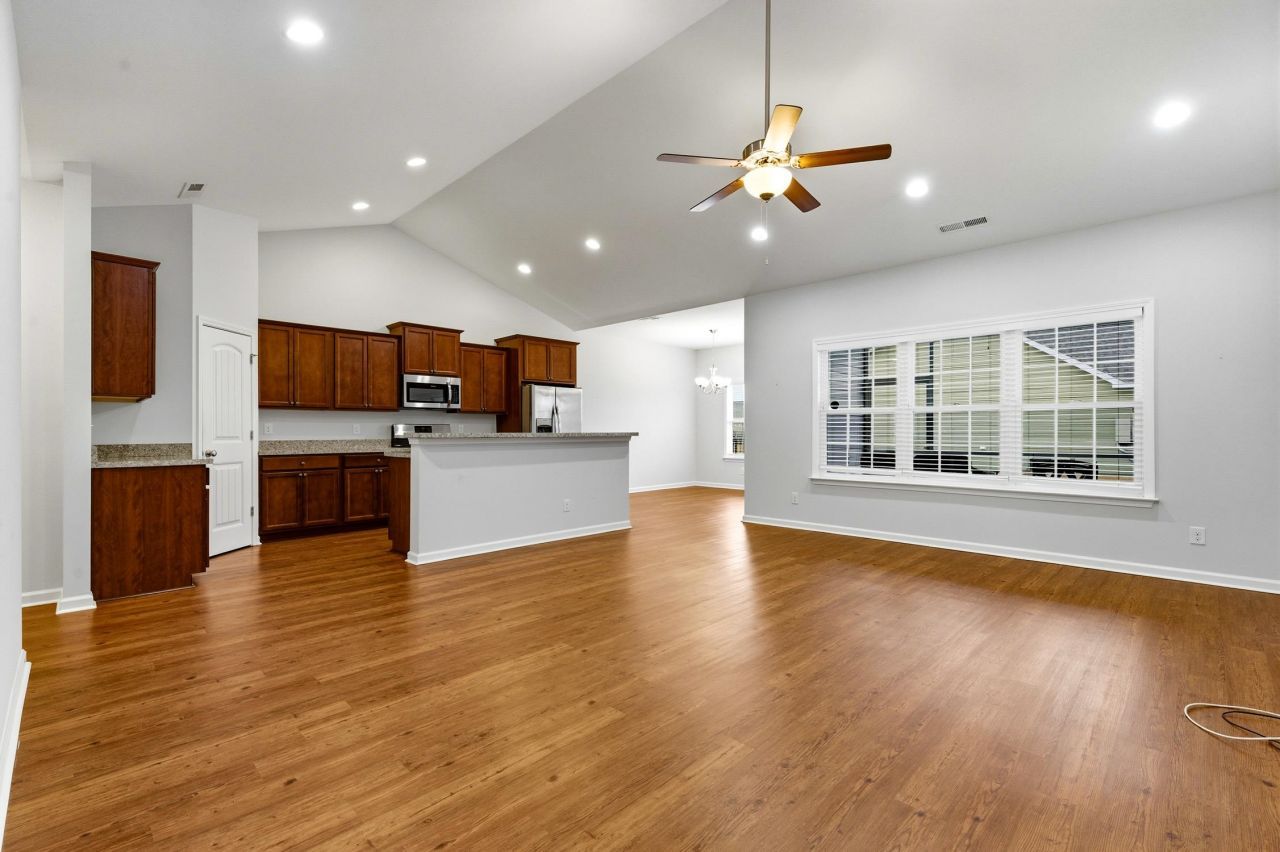 171 Palm Terrace Loop Photo 4