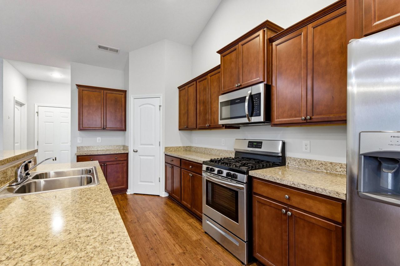 171 Palm Terrace Loop Photo 9