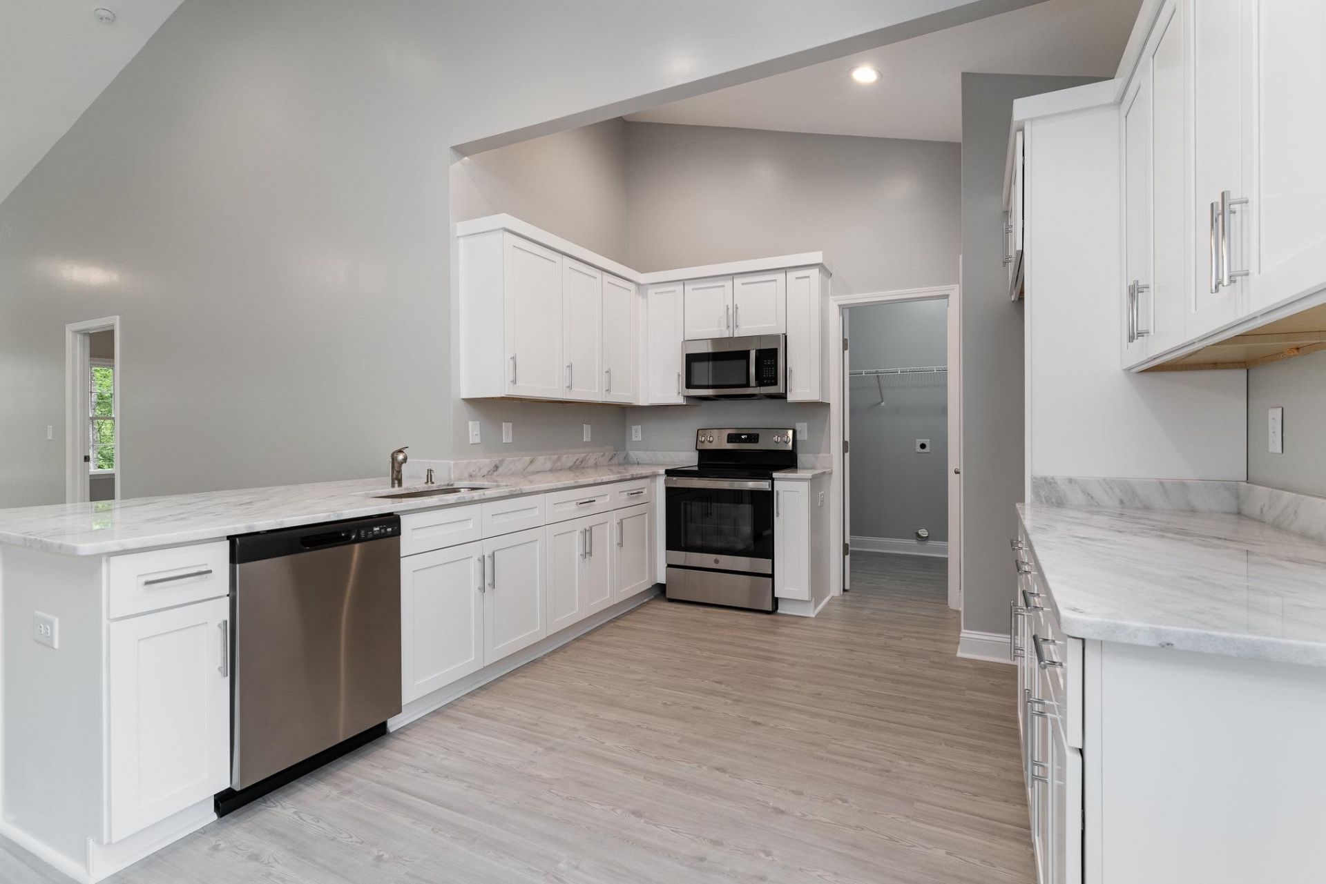 652 Goretown Loop Photo 11