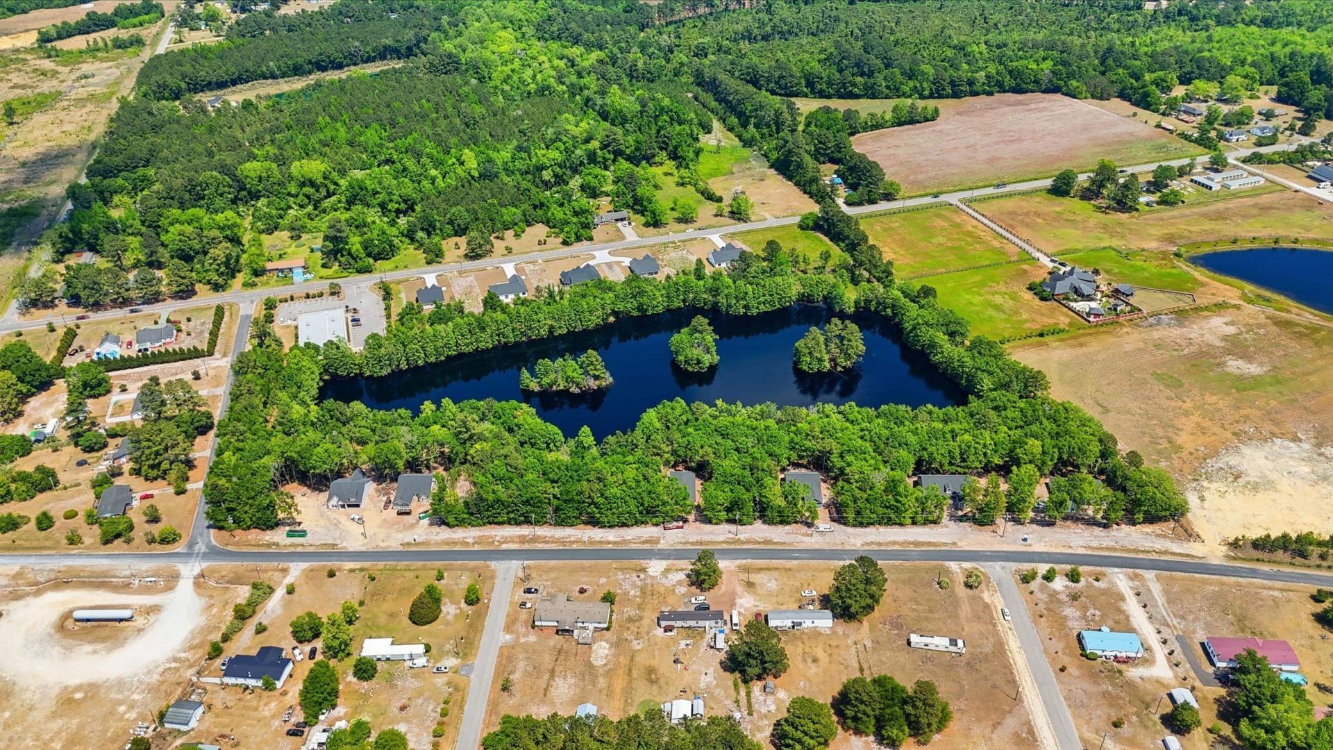 652 Goretown Loop Photo 40