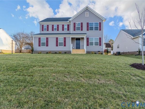 12601 Poplar Village Place, Chester, VA 23831