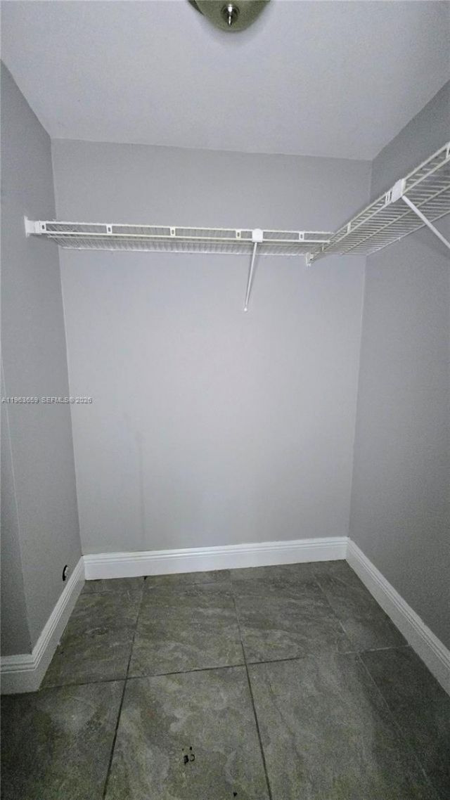 7925 Fairview Dr, Unit 206, Tamarac, FL 33321 Photo