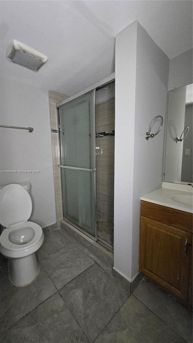 7925 Fairview Dr, Unit 206, Tamarac, FL 33321 Photo