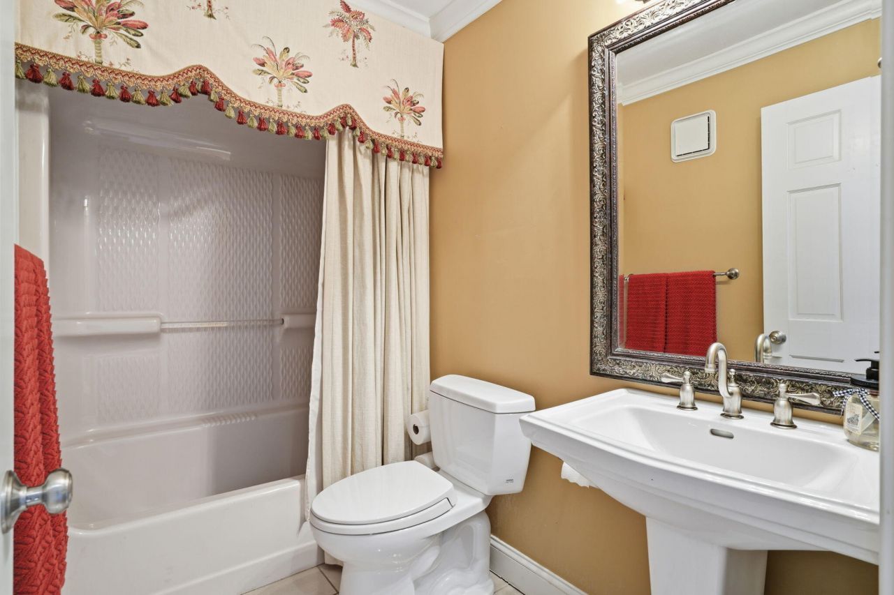 233 Lands End Drive Photo 11