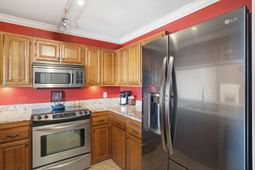 233 Lands End Drive photo 4