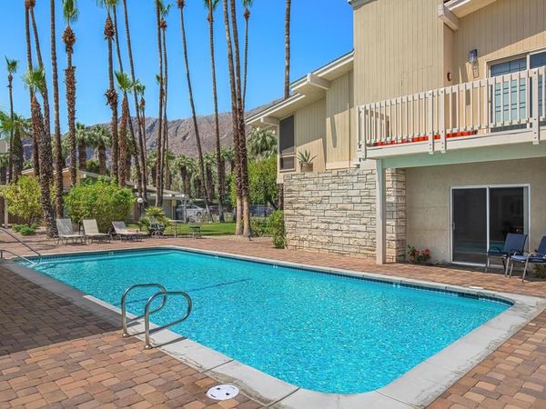290 S San Jacinto Drive, Unit 9, Palm Springs, CA 92262