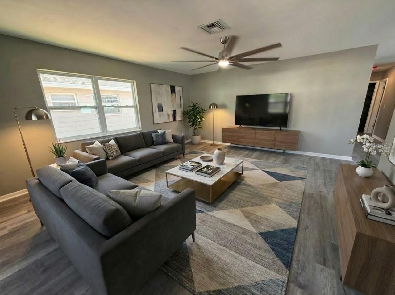 130 42nd Avenue N, Saint Petersburg, FL 33703 Photo