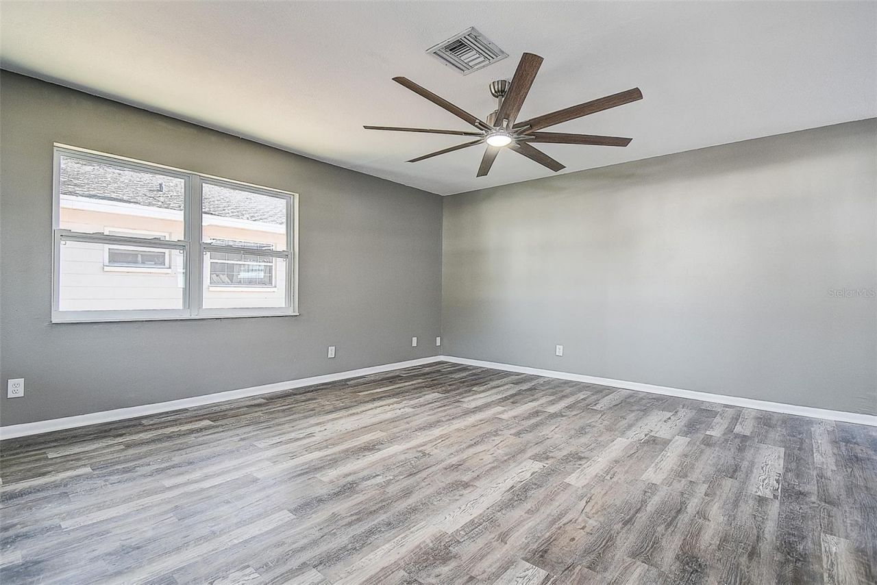 130 42nd Avenue N, Saint Petersburg, FL 33703 Photo