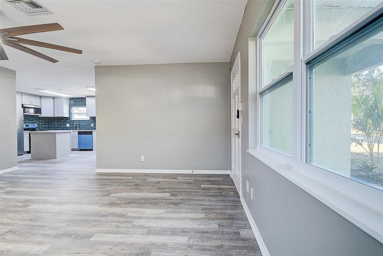 130 42nd Avenue N, Saint Petersburg, FL 33703 Photo