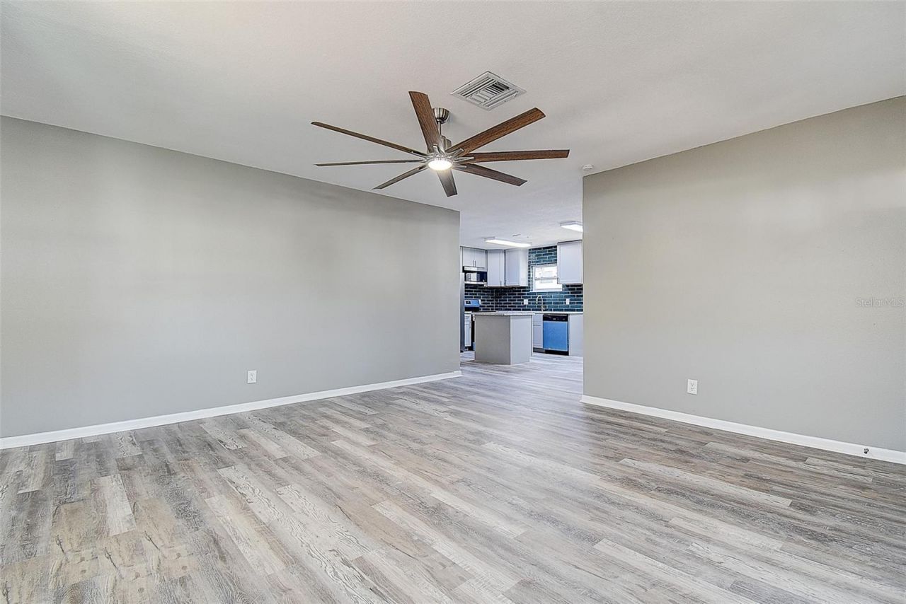 130 42nd Avenue N, Saint Petersburg, FL 33703 Photo