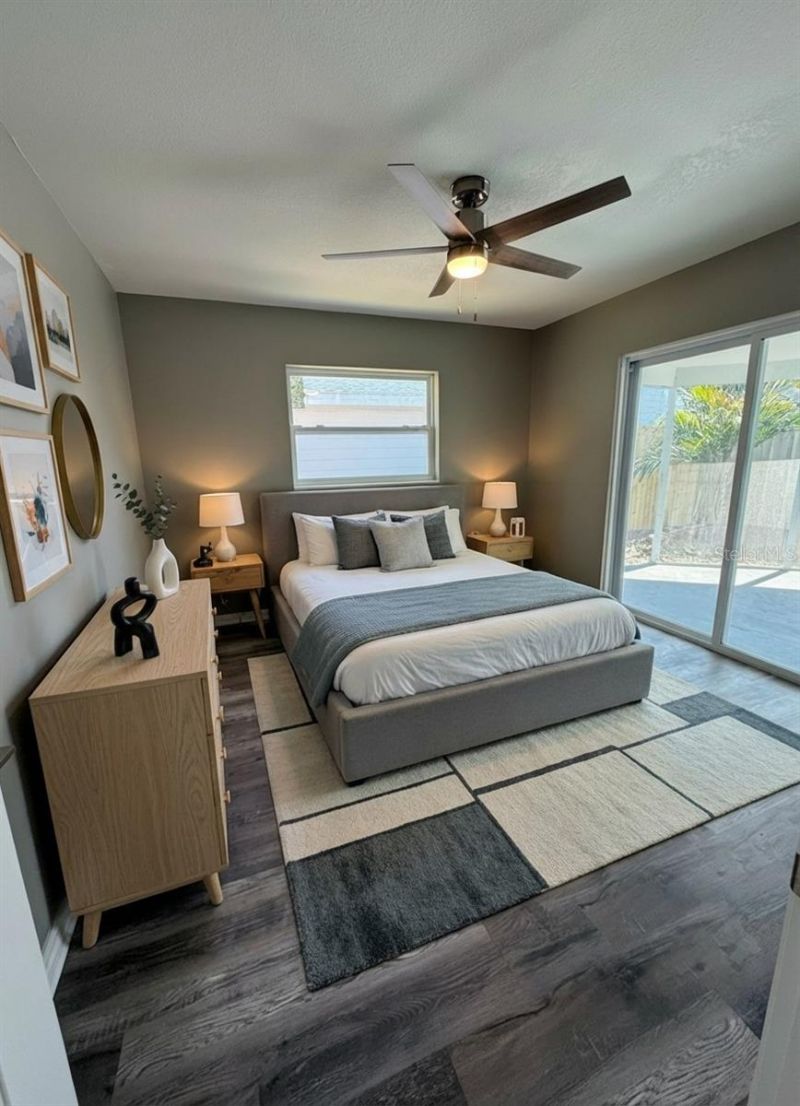 130 42nd Avenue N, Saint Petersburg, FL 33703 Photo