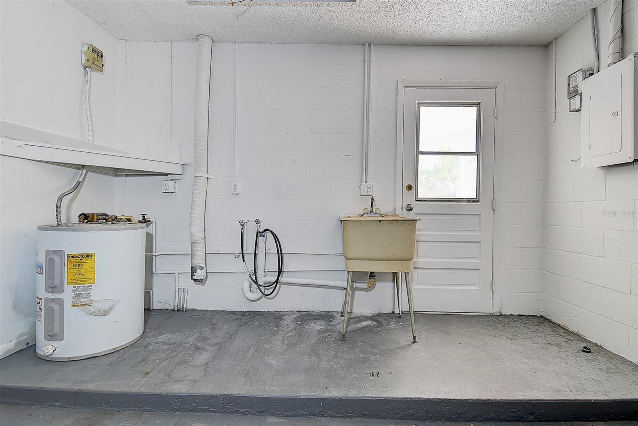 130 42nd Avenue N, Saint Petersburg, FL 33703 Photo