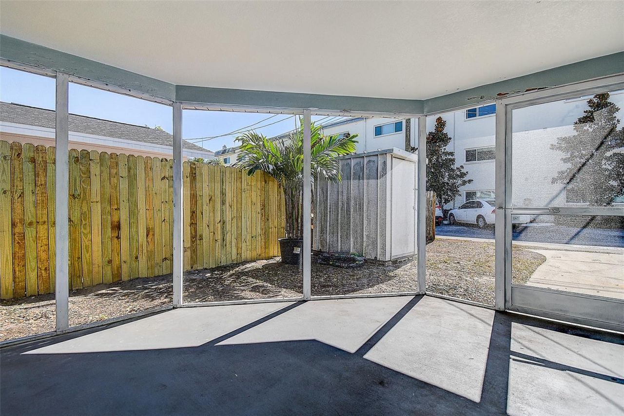 130 42nd Avenue N, Saint Petersburg, FL 33703 Photo