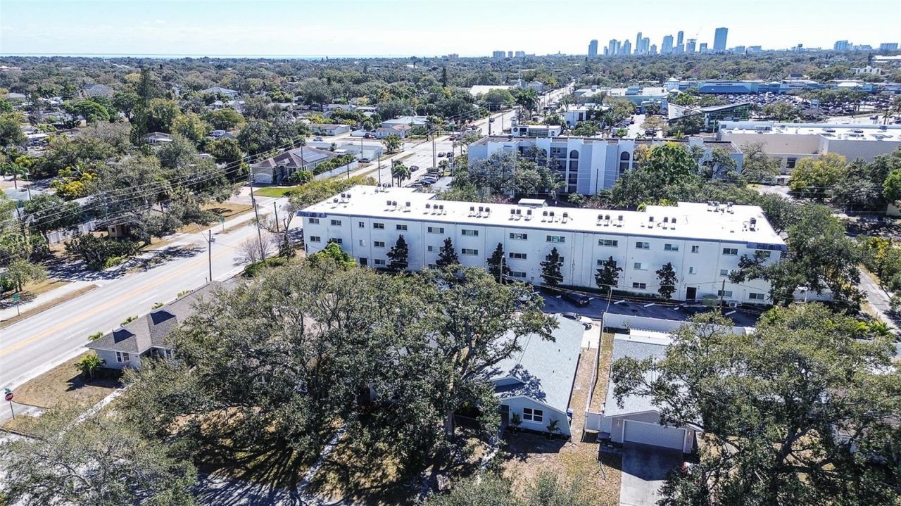 130 42nd Avenue N, Saint Petersburg, FL 33703 Photo