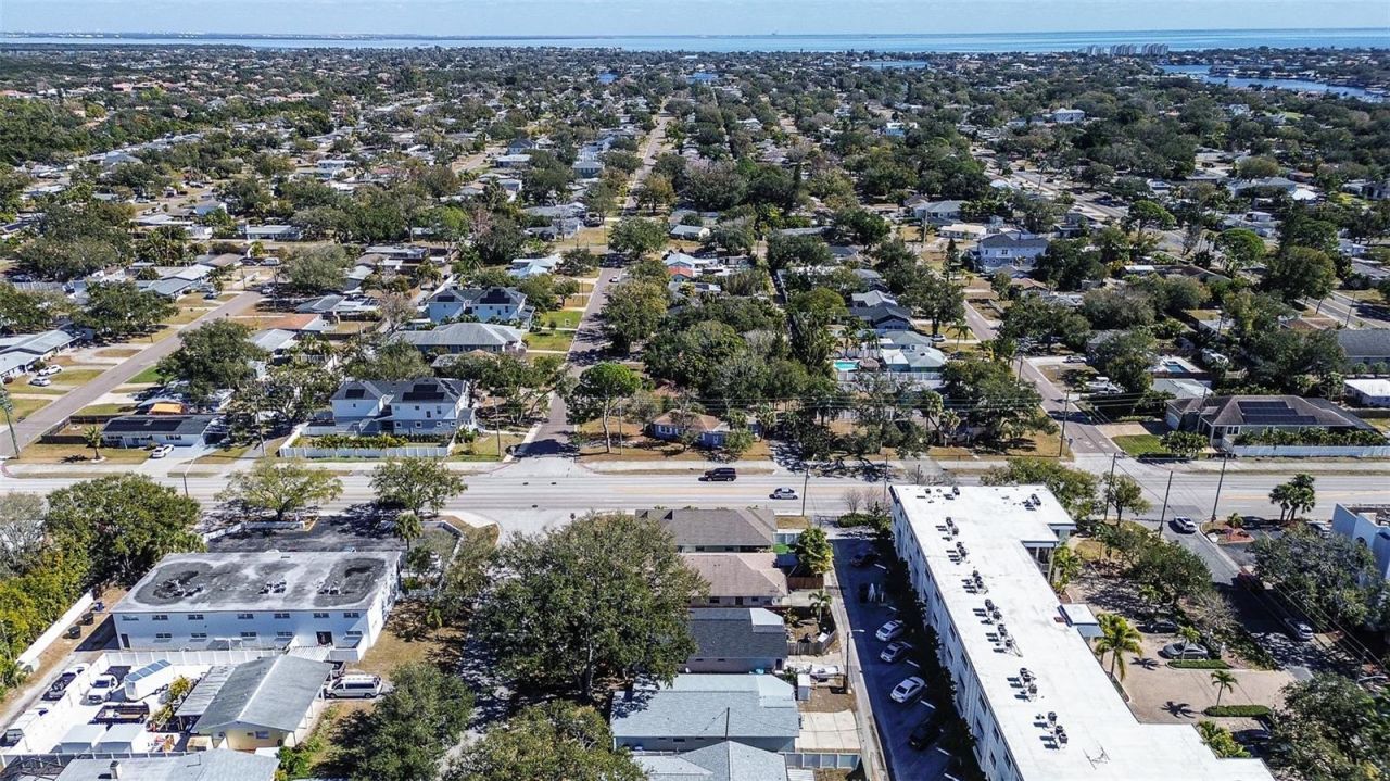 130 42nd Avenue N, Saint Petersburg, FL 33703 Photo