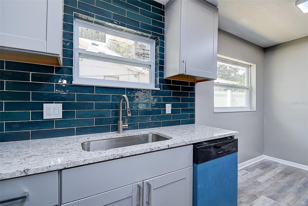 130 42nd Avenue N, Saint Petersburg, FL 33703 Photo