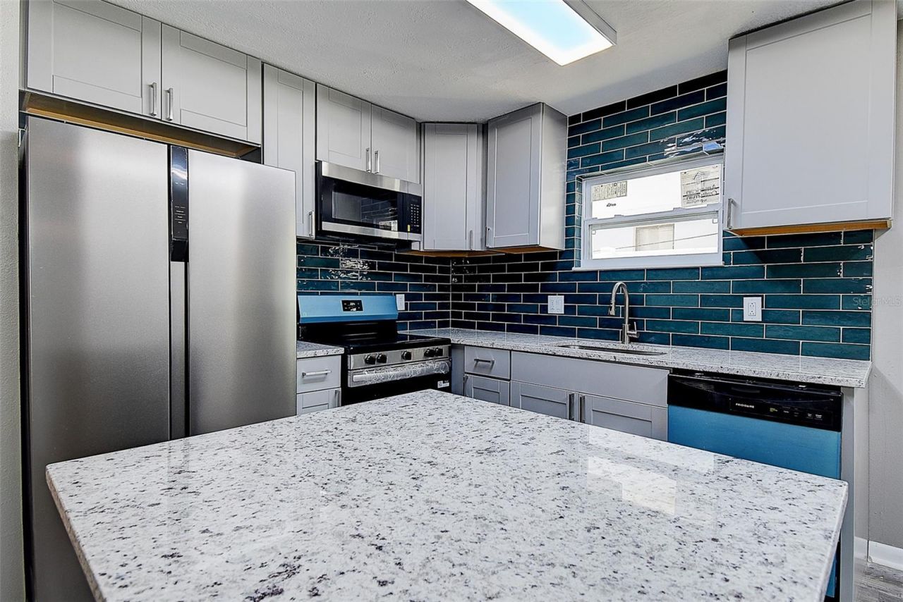 130 42nd Avenue N, Saint Petersburg, FL 33703 Photo