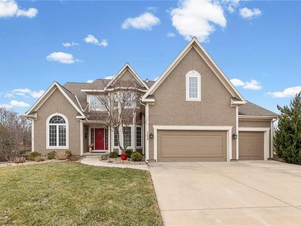 15636 S Gallery Street, Olathe, KS 66062