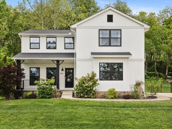 1285 Bluejack Lane, Heath, OH 43056