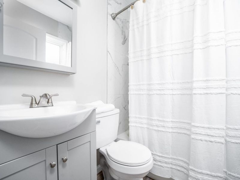 2117 Highland Avenue, Cincinnati, OH 45219 Photo 15