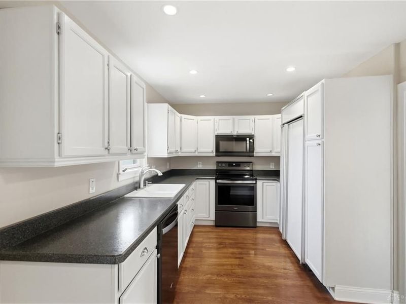 663 Broad Boulevard, Dayton, OH 45419 Photo 14