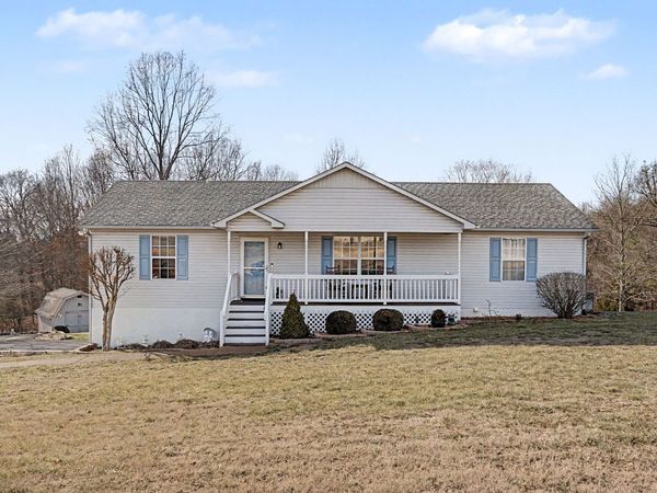 2323 Beasley Ln, Columbia, TN 38401