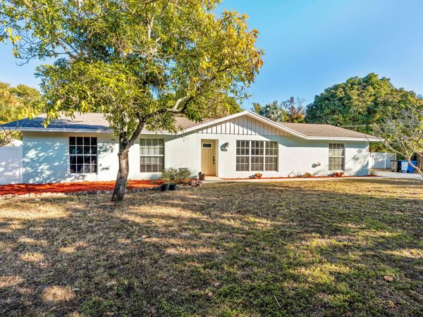 5213 Bethany Lane, Haverhill, FL 33415