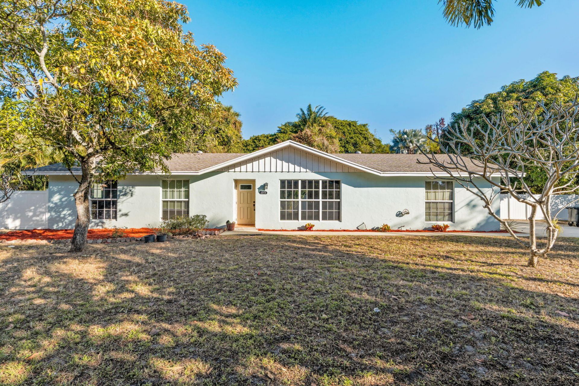 5213 Bethany Lane, Haverhill, FL 33415 Photo