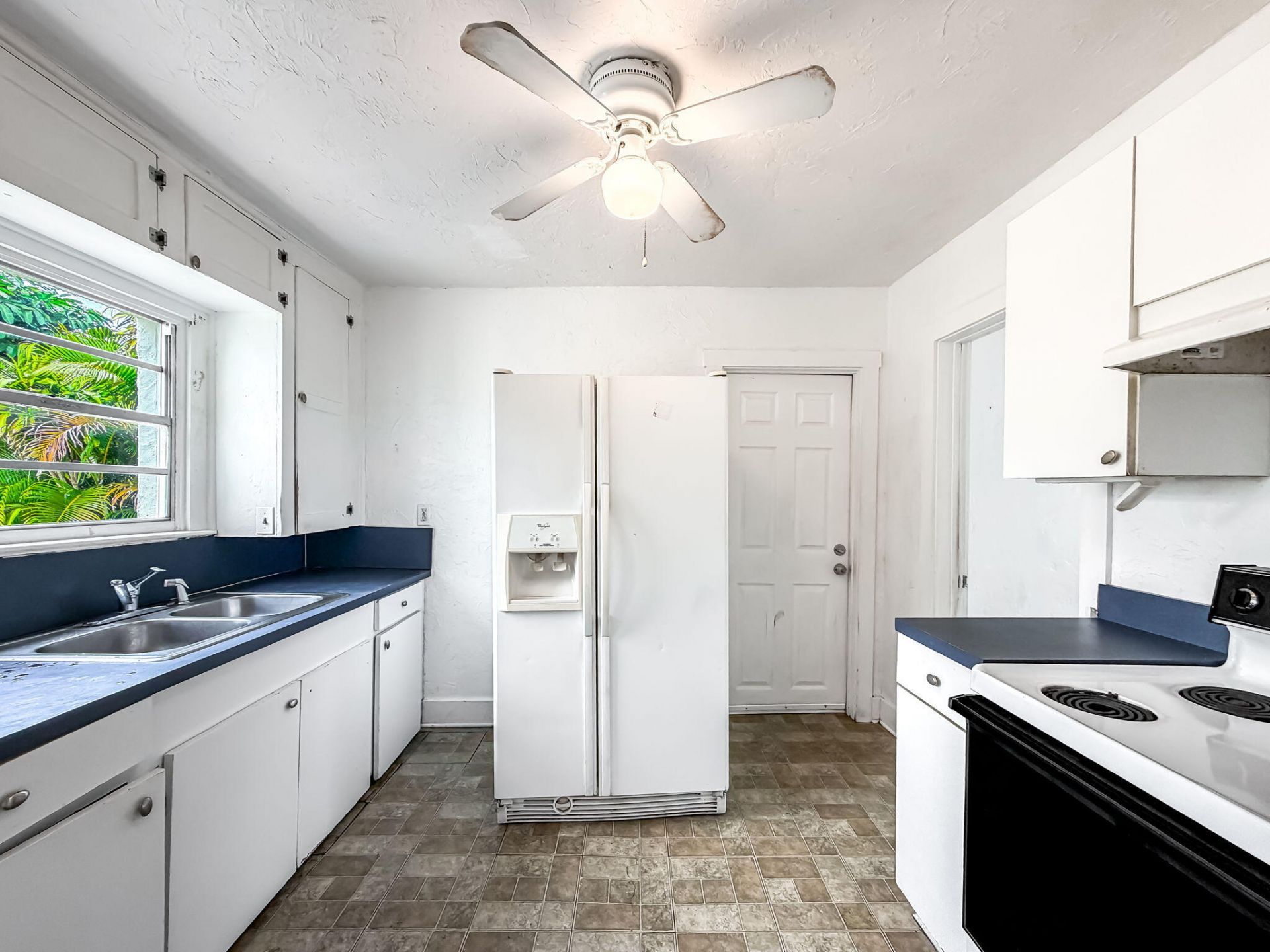 501 Pilgrim Road, West Palm Beach, FL 33405 Photo