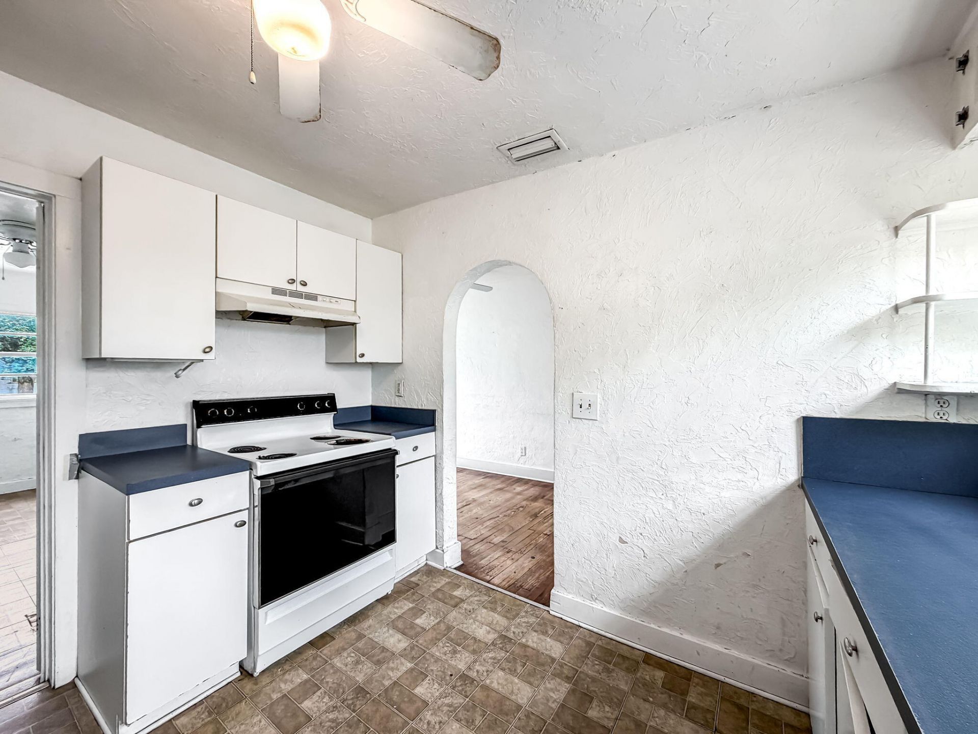 501 Pilgrim Road, West Palm Beach, FL 33405 Photo