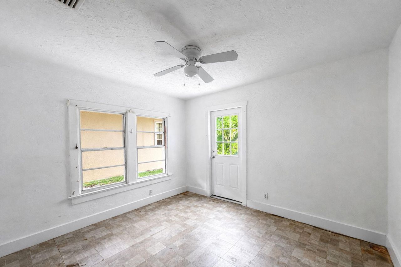 501 Pilgrim Road, West Palm Beach, FL 33405 Photo