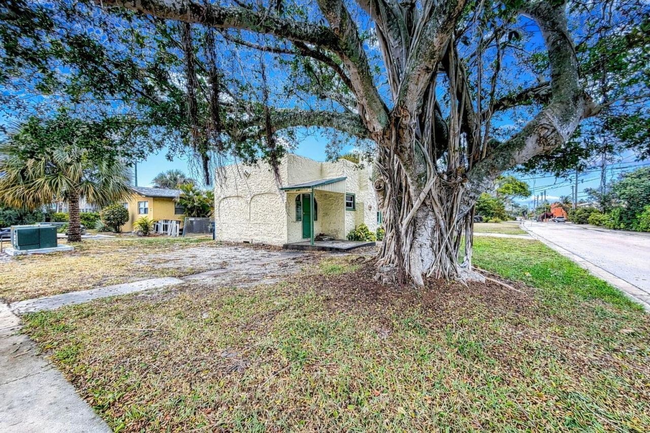 501 Pilgrim Road, West Palm Beach, FL 33405 Photo
